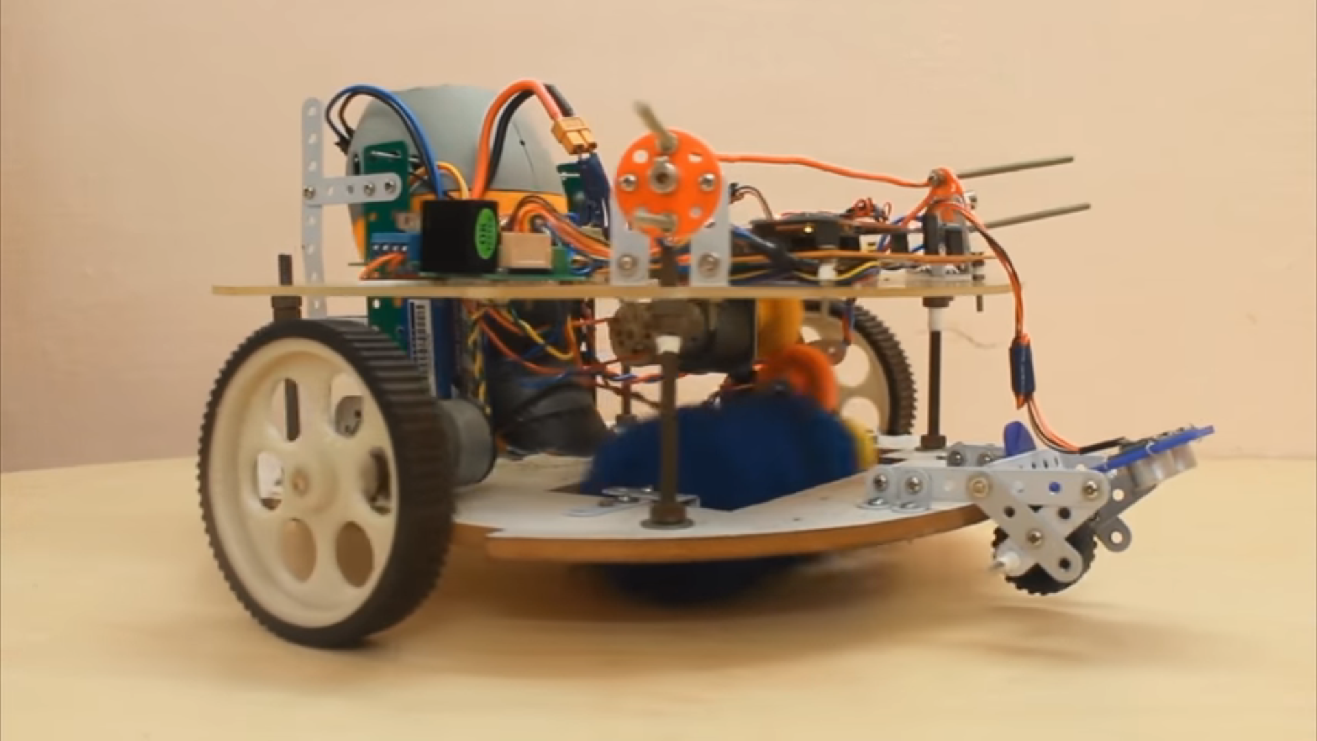 TI Robot 1